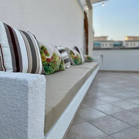 度假居 Attico Margherita - La Terrazza Sul Mare 加利波利