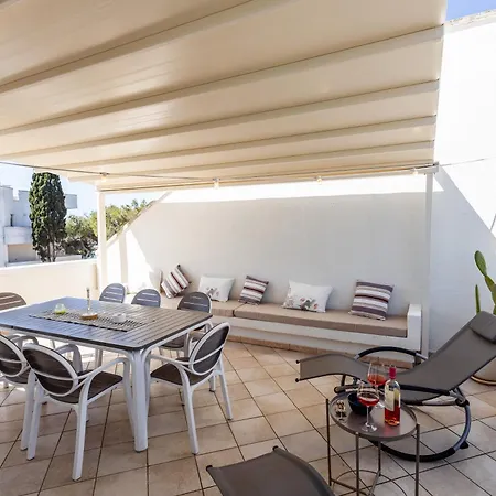 Attico Margherita - La Terrazza Sul Mare 度假居 加利波利